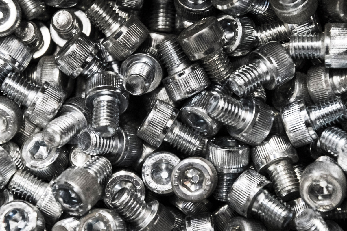 緊急案件に即応する機動力と大手工場での信頼